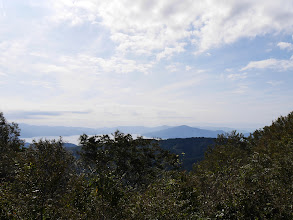 敦賀港（右に西方ヶ岳）