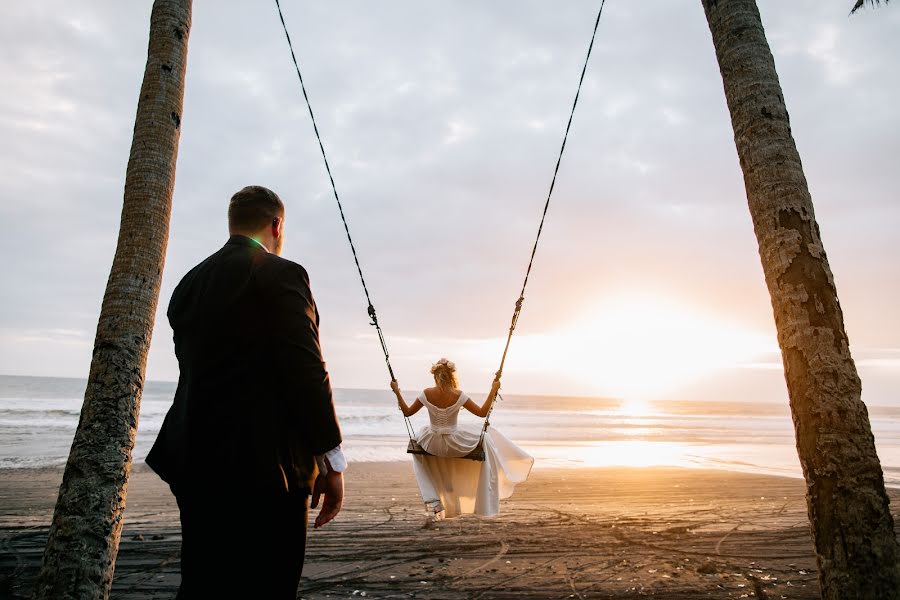 Fotógrafo de casamento Olga Borodenok (boroden0k). Foto de 19 de dezembro 2019