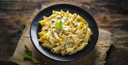 White Sauce Cheese Pasta