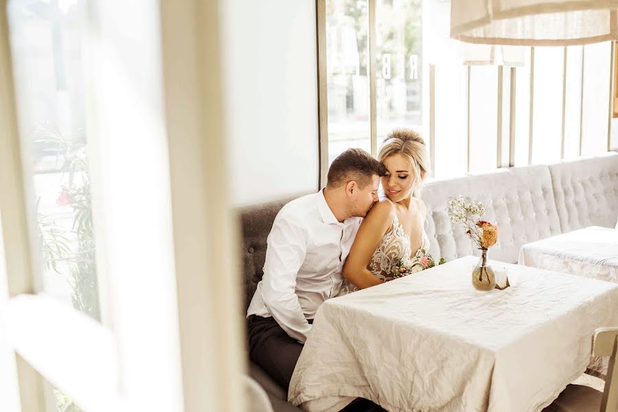 Fotografo di matrimoni Elizaveta Samsonnikova (samsonnikova). Foto del 11 febbraio 2018