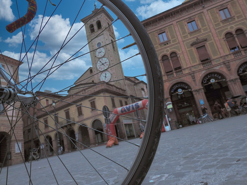 Tutto in una ruota di sbrilla