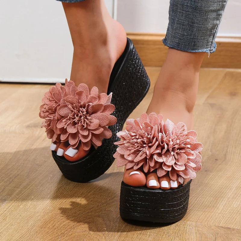 Chinelos Femininos Estilo Muffin com Flores