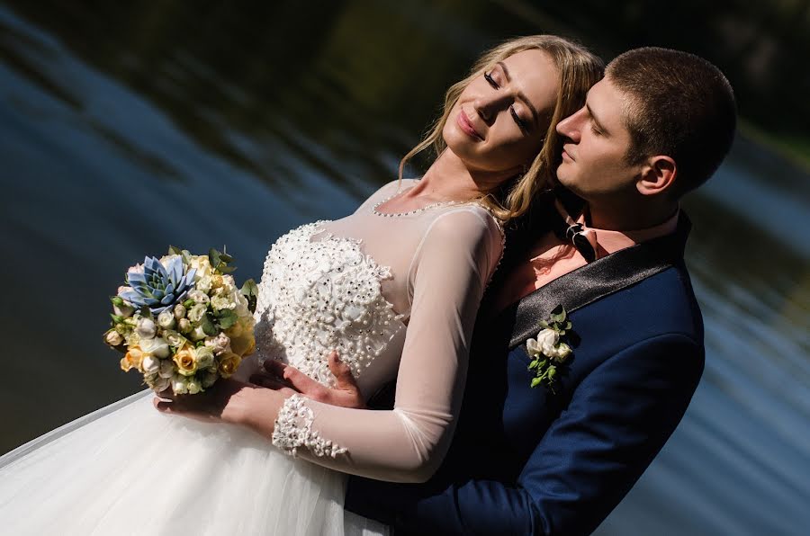 Fotógrafo de bodas Anna Svetlichnaya (svetlichnaya). Foto del 8 de agosto 2017