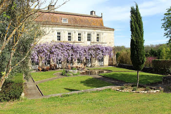 château à Sainte-Foy-la-Grande (33)