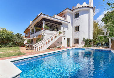 Villa with pool and terrace 12