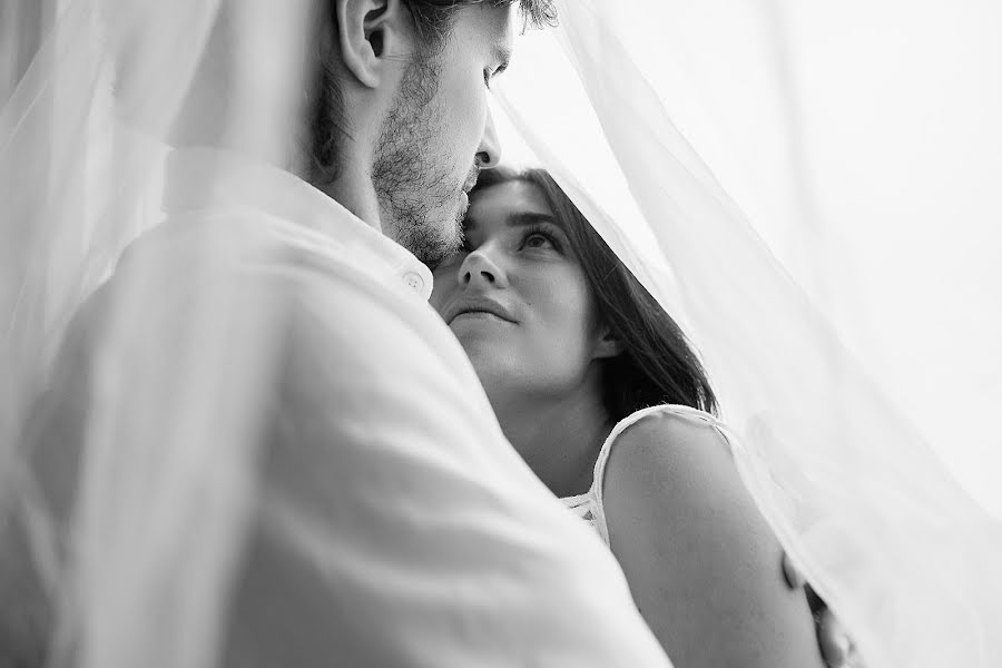 Fotografo di matrimoni Yuliya Podosinnikova (yulali). Foto del 3 agosto 2019