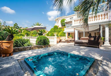 Villa with pool and terrace 11