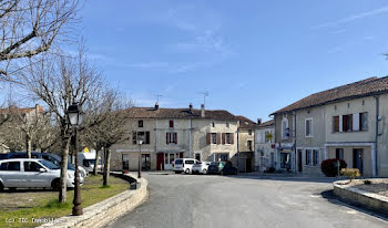 maison à Champagne-Mouton (16)