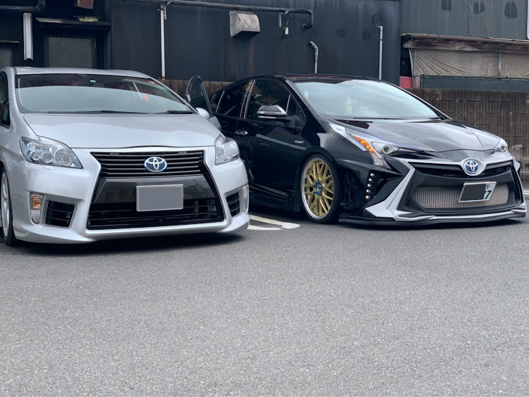 プリウスの車高調整に関するカスタム事例の投稿画像2枚目