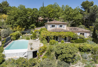 Villa with pool and terrace 5