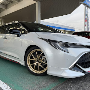 カローラスポーツ