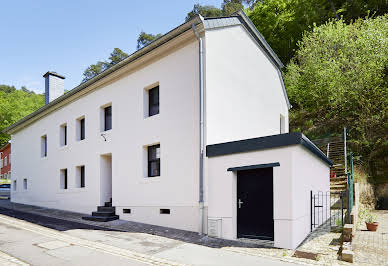 Maison avec jardin et terrasse 1