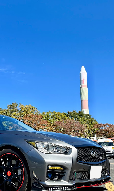 スカイラインのいつもイイネ&コメントありがとうございます🙇‍♂️・晴天とロケットショット・天际线　Tian Ji Xian・全国ミーティングの準備順調・秋の気配に関するカスタム事例の投稿画像1枚目