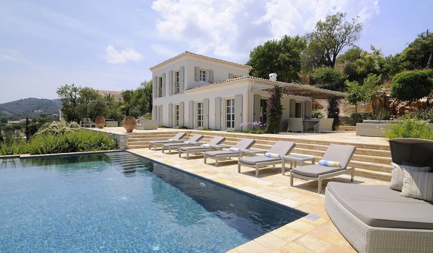 Villa with pool and garden Corfu