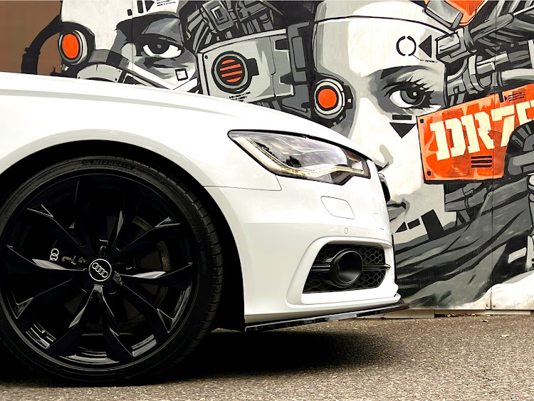 A6 アバントの愛車の横顔・Audi・A6アバント・Audi A6 Avant・Audiのある生活に関するカスタム事例の投稿画像3枚目