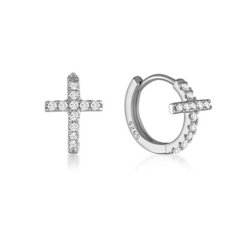 Mode Persoonlijkheid Kruis Oorclip. Gemakkelijk te dragen, geen piercing nodig. De perfecte accessoire om je stijl een boost te geven zonder moeite.