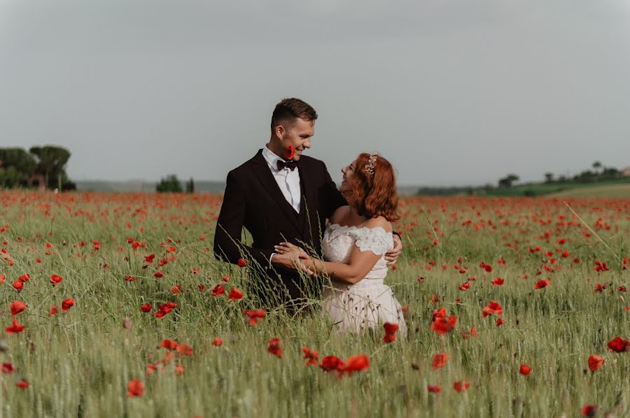 Fotografo di matrimoni Kristina Shatkova (kristinashatkova). Foto del 20 ottobre 2019