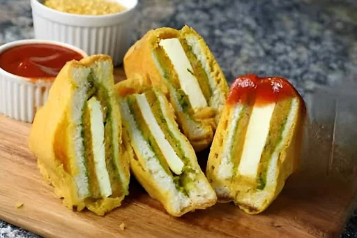 Paneer Bread Pakoda [2 Pieces]