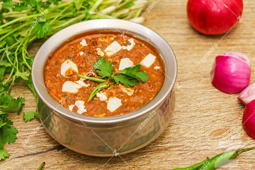 Special Paneer Fry Dal Makhani