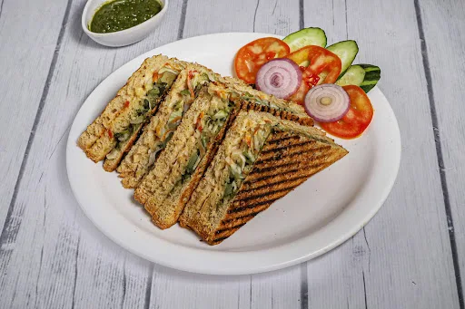 Bombay Veg Cheese Club Sandwich [3 Slices]