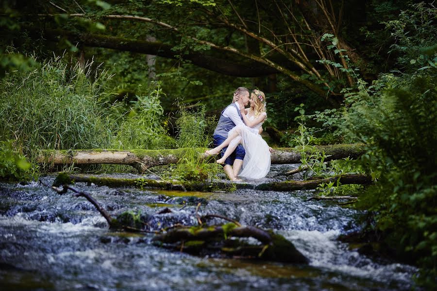 Fotógrafo de casamento Kamil Świderski (kamilswiderski). Foto de 7 de agosto 2017