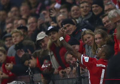 Bayern maatje te groot voor Mönchengladbach van Hazard, Douglas Costa viert doelpunt met... selfie! (mét beelden!)