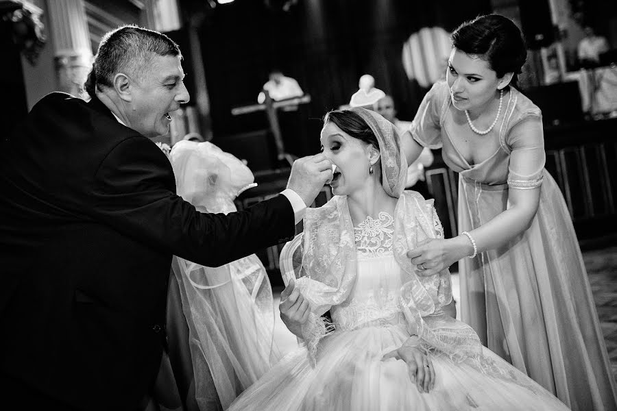 Fotógrafo de casamento Marius Barbulescu (mariusbarbulescu). Foto de 4 de dezembro 2014