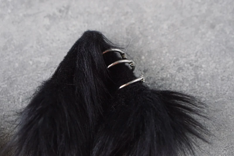 Diadema original con orejas de gato hechas a mano. Adorable y único accesorio para el pelo. Perfecto para cosplay y uso diario. ¡Consigue el tuyo hoy!