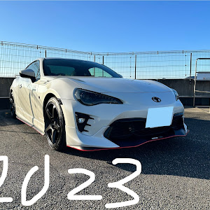 86 ZN6