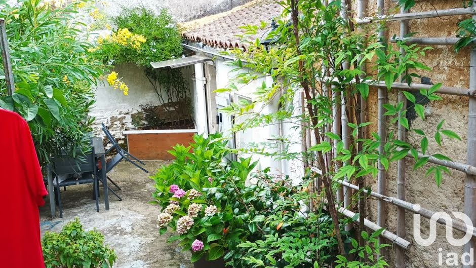 Vente viager 3 pièces 80 m² à Lussant (17430), 148 500 €