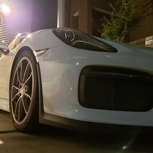 ケイマン GT4
