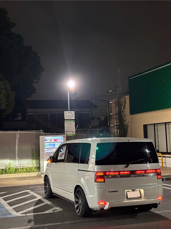 デリカD:5のCARTUNE Casual Meets・ローダウン・USDM・ラグジュアリーに関するカスタム事例の投稿画像1枚目