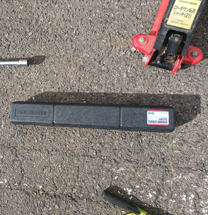 パレットSWのDIY・車高調整・タイヤ交換・ホイール交換に関するカスタム事例の投稿画像2枚目