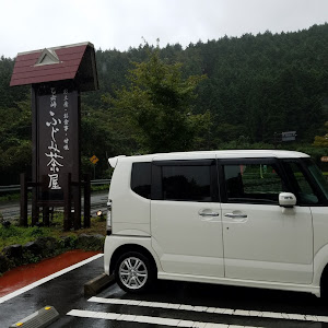 Nボックスカスタム