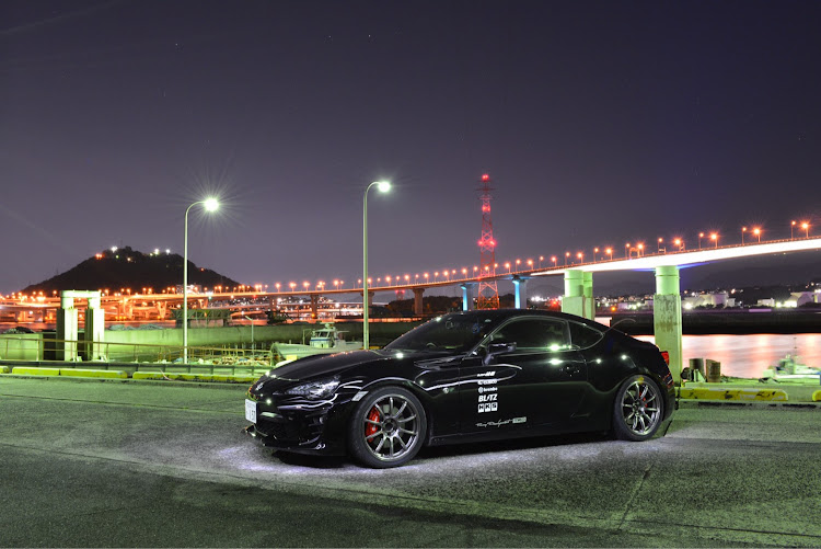 86のピックアップ一度でも載ってみたい・左斜め前写真展・コロナが早く終息しますようにに関するカスタム事例の投稿画像1枚目