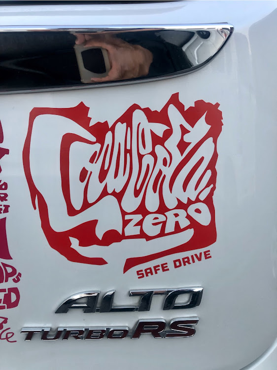 アルト ターボRSのDIY・自作ステッカー・コカコーラゼロに関するカスタム事例の投稿画像1枚目