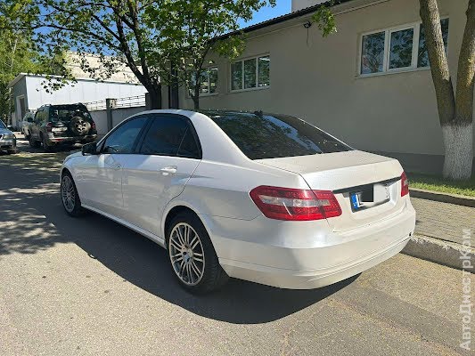 продам авто Mercedes E 220 E-klasse (W212) фото 4