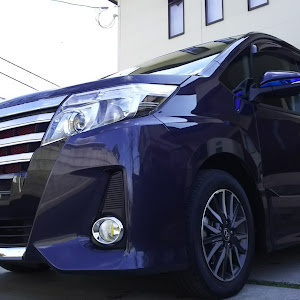 ノア ZRR80W