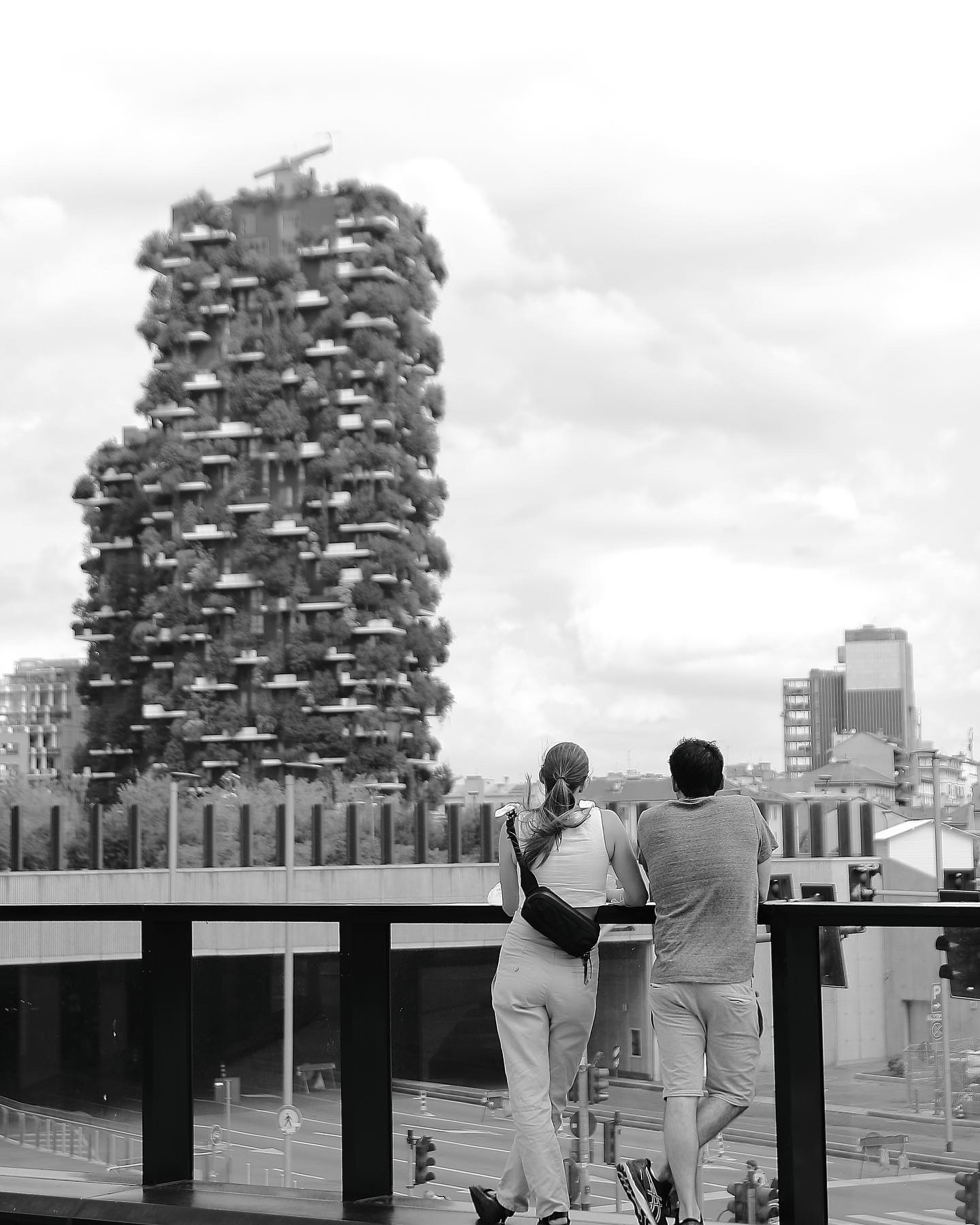 Ammirando ‘Il Bosco Verticale’ di Antonio Porfido Ph