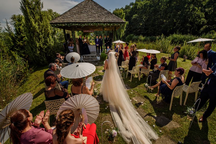 Fotograful de nuntă Ionut Diaconescu (fotodia). Fotografia din 28 mai 2019