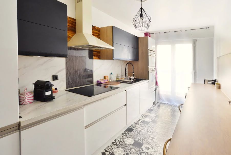 Vente appartement 3 pièces 68.15 m² à Paris 17ème (75017), 750 000 €