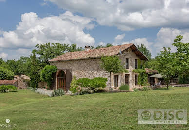 Maison avec piscine 10