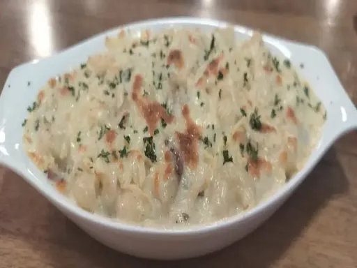 Classic Mac & Cheese Caserole Pasta (Macaroni)