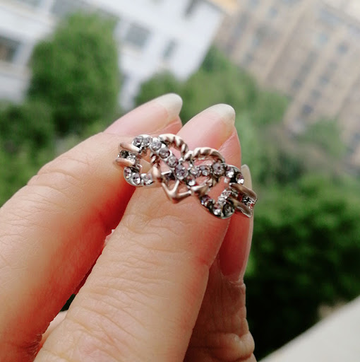 Title 2, Fashion Creative Pattern Peach Heart Inlaid Zir...