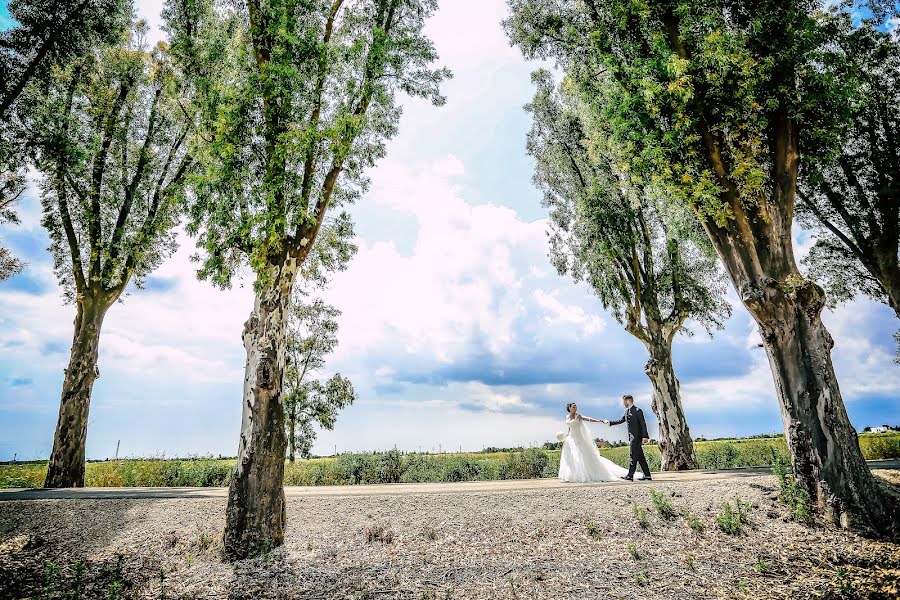 Fotografo di matrimoni Alessandro Spagnolo (fotospagnolonovo). Foto del 29 settembre 2021