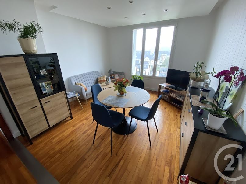 Location  appartement 3 pièces 51 m² à Quimper (29000), 670 €