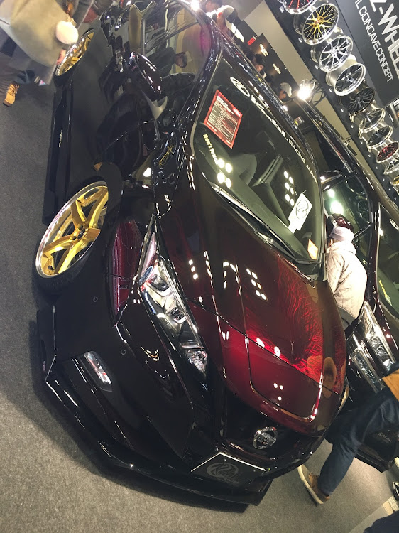 まっすんD-4エンジン😑👍さんが投稿した大阪オートメッセ・大阪オートメッセ2019・ワゴン  SUV・続くに関するカスタム事例の投稿画像17枚目
