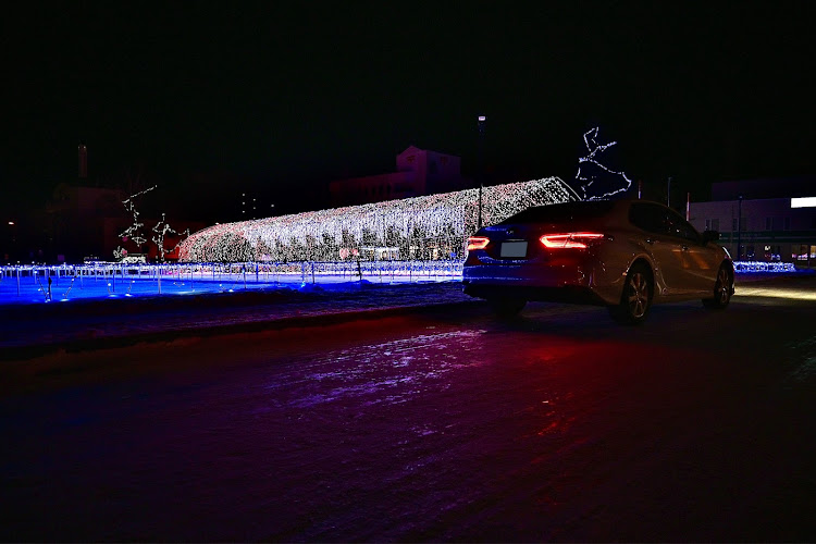 カムリのAXVH70カムリ、Gレザーパッケージ・納車しました。・イルミネーション・メリークリスマス✨🎄✨・ドノーマルに関するカスタム事例の投稿画像2枚目