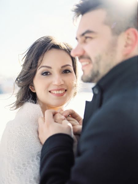 Fotógrafo de casamento Adel Vafin (adelvafin). Foto de 30 de março 2017