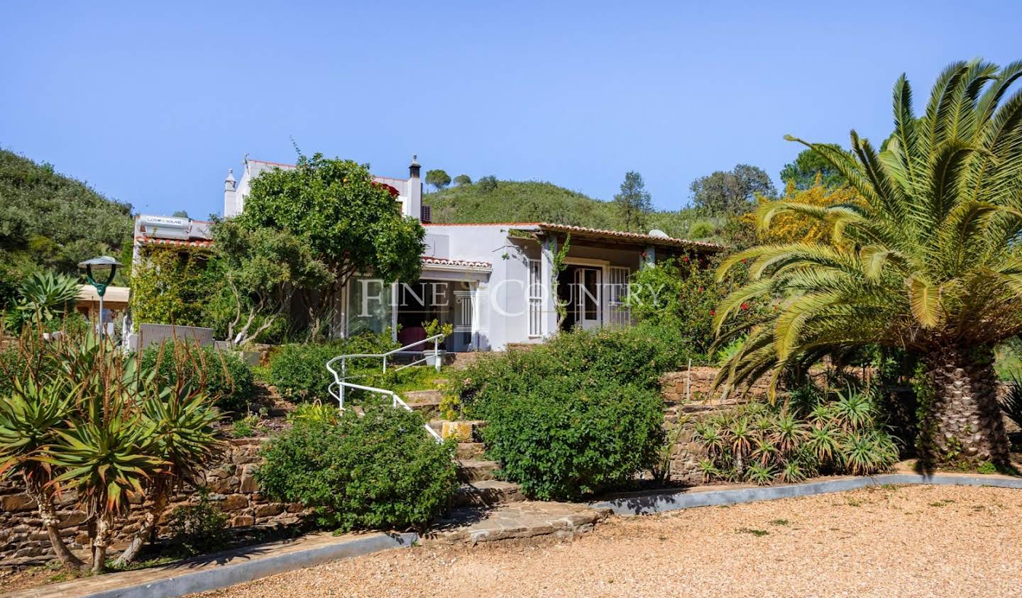 Maison Tavira